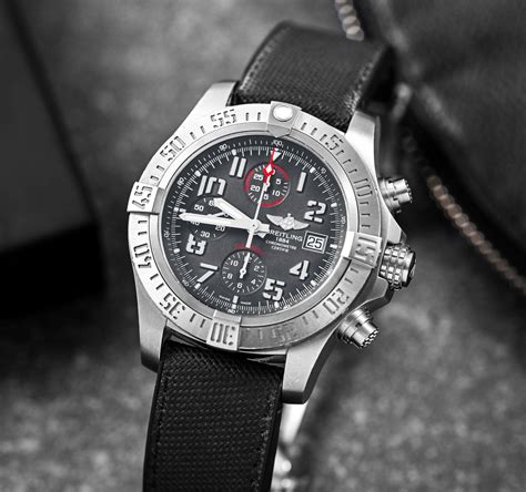 breitling avenger second hand